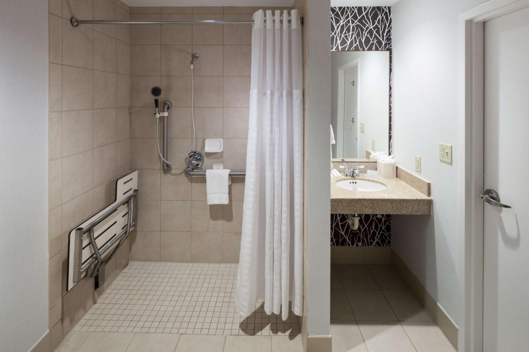 Hilton Garden Inn Фриско Экстерьер фото
