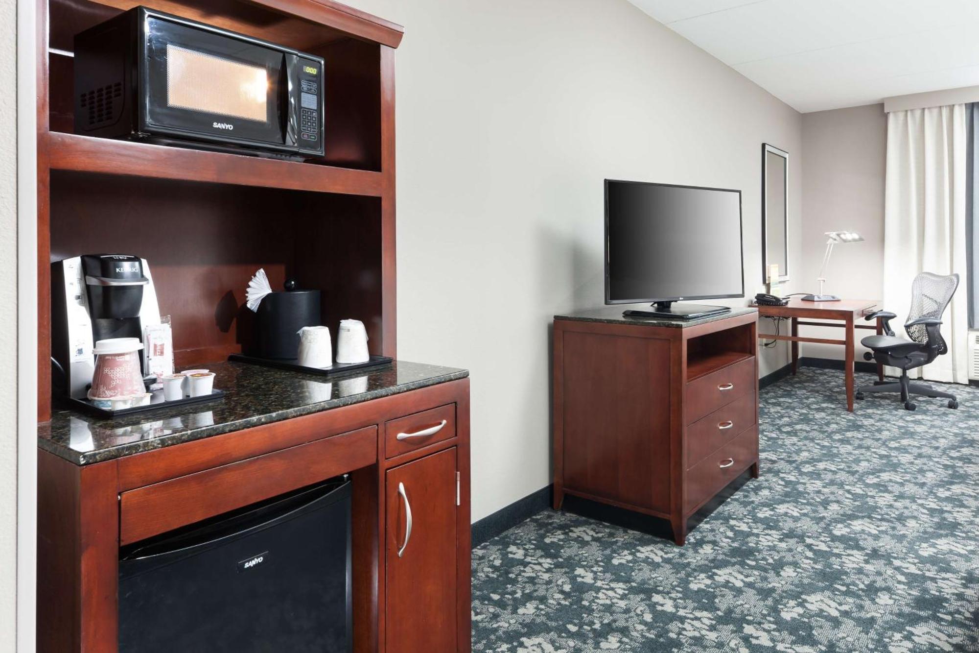 Hilton Garden Inn Фриско Экстерьер фото