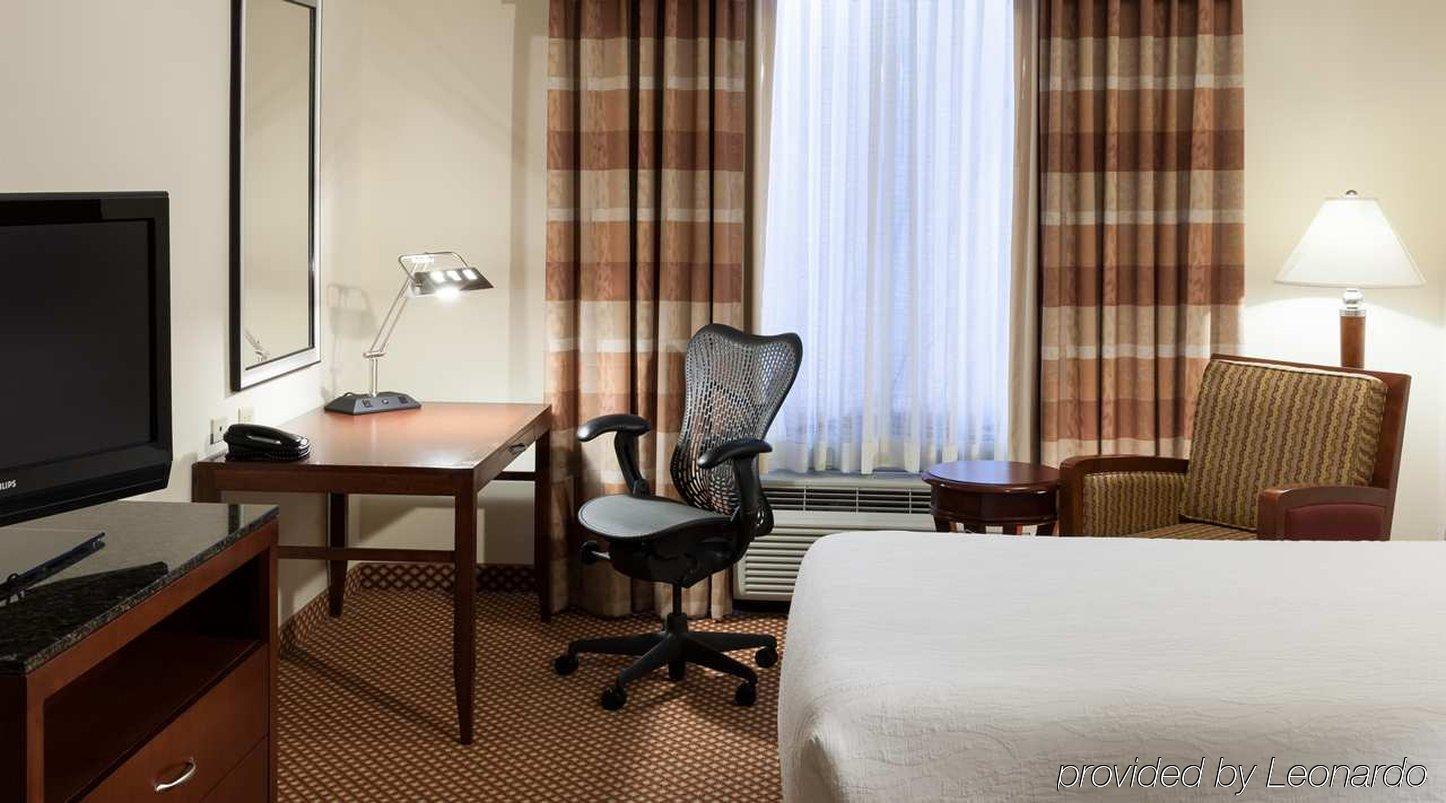 Hilton Garden Inn Фриско Экстерьер фото
